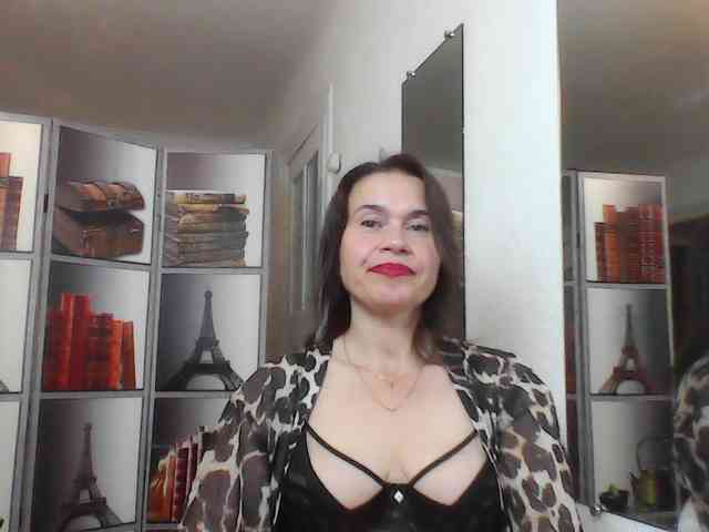 HelenMoo webcam