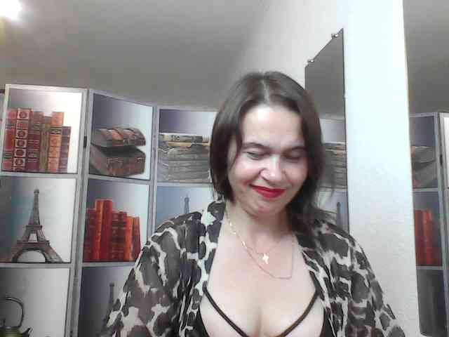HelenMoo webcam