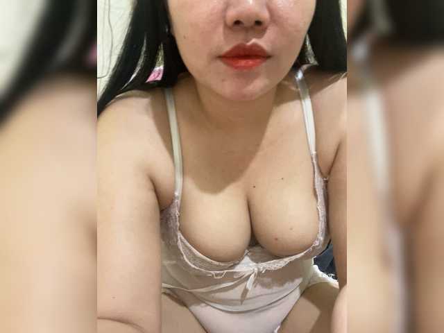 le modèle Anhngoc8386 est en webcam porno dans un show sur le site bongacams, il possède les tags suivants: Asian,Brunette,Trimmed