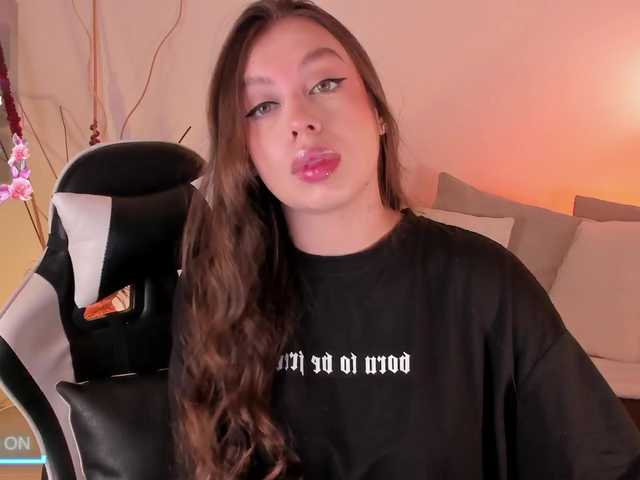le modèle saracavali est en webcam porno dans un show sur le site bongacams, il possède les tags suivants: Latino/Hispanic,Blonde,Shaved