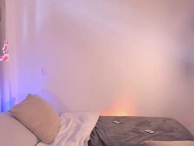 saracavali live webcam show