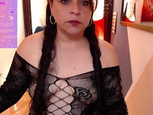 kamy-loort live cam on BongaCams