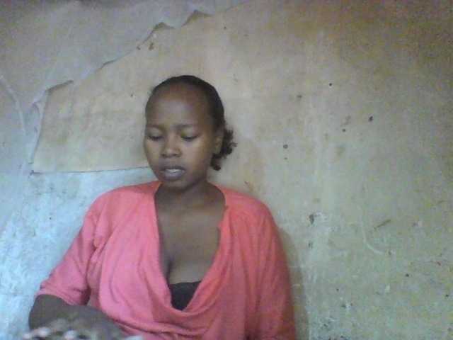 Asminah1 live cam on BongaCams