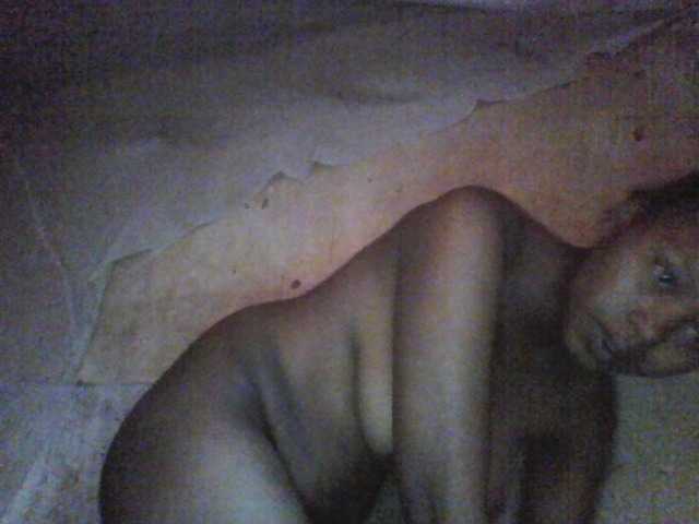 Asminah1 live cam on BongaCams