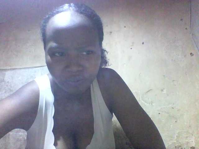 Asminah1 live cam on BongaCams