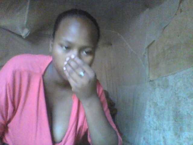 Asminah1 live cam on BongaCams
