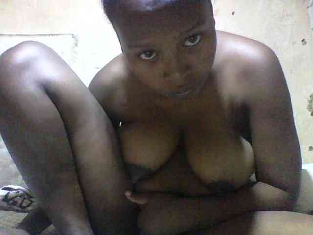 Asminah1 webcam