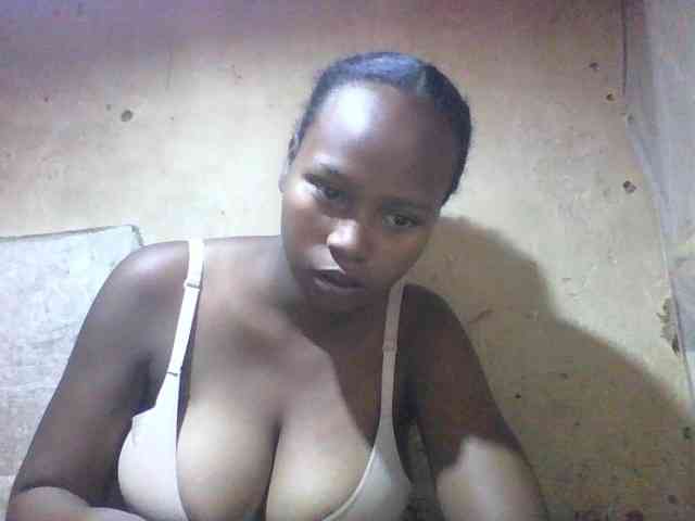Asminah1 webcam