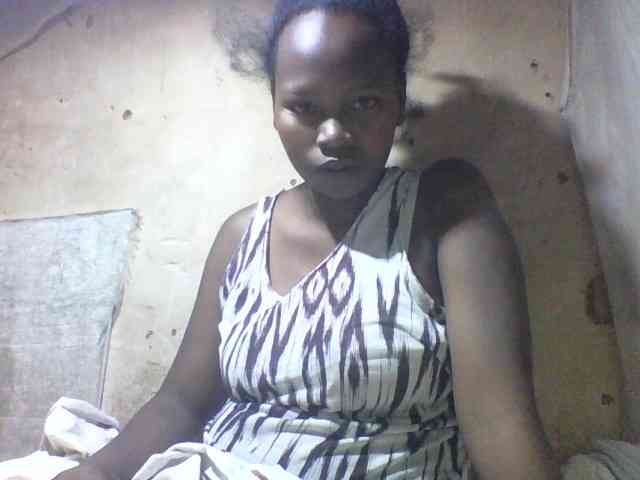 Asminah1 webcam