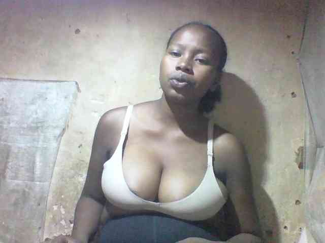 Asminah1 webcam