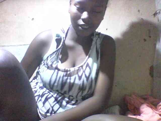 Asminah1 webcam