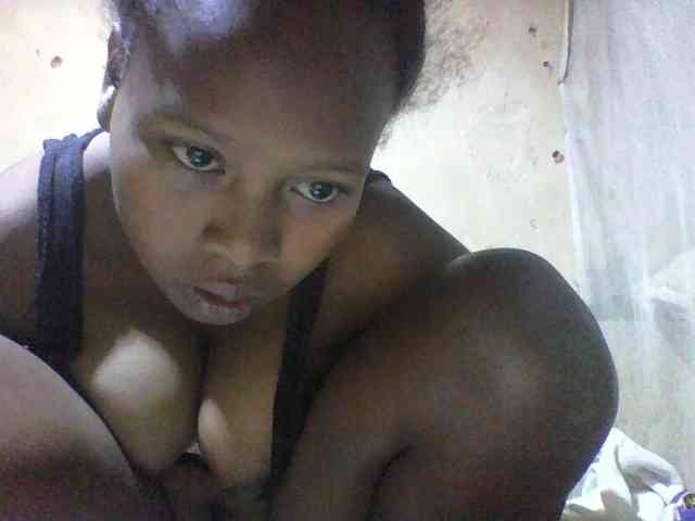 Asminah1 webcam