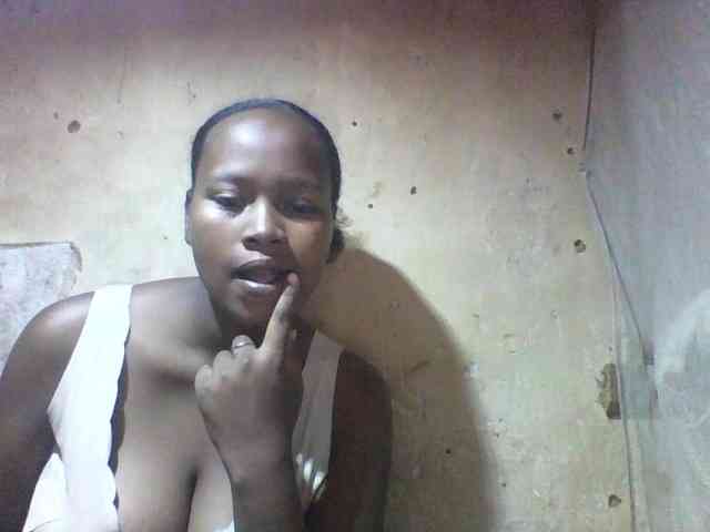 Asminah1 Live Webcam on BongaCams