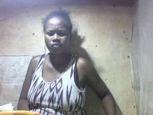 Asminah1 webcam