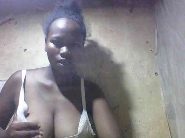 Asminah1 webcam
