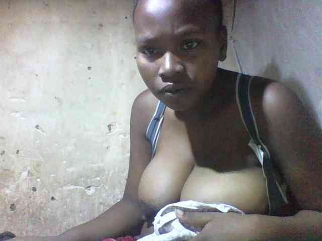 Asminah1 webcam