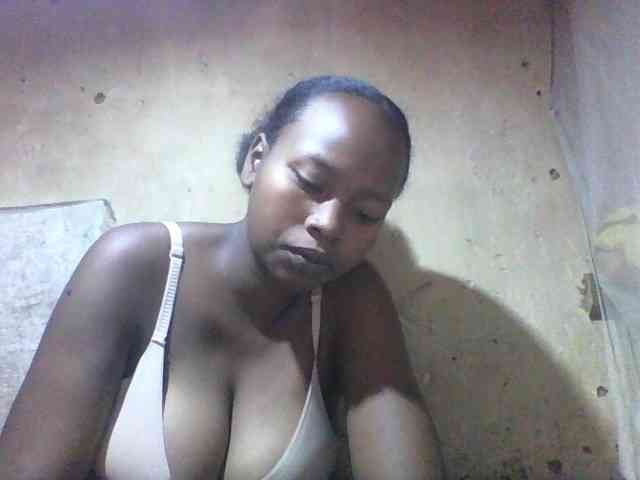 Asminah1 webcam