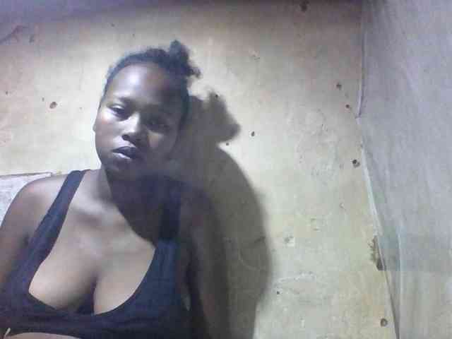 Asminah1 webcam