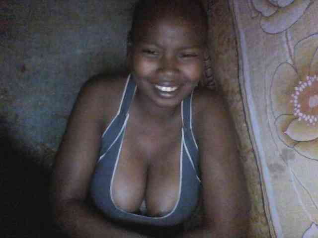 Asminah1 webcam