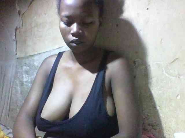 Asminah1 webcam