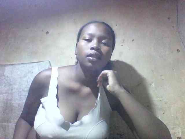 Asminah1 webcam