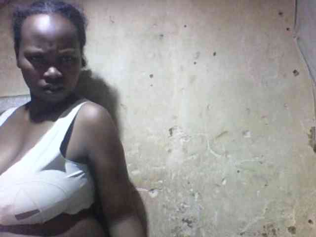 Asminah1 webcam