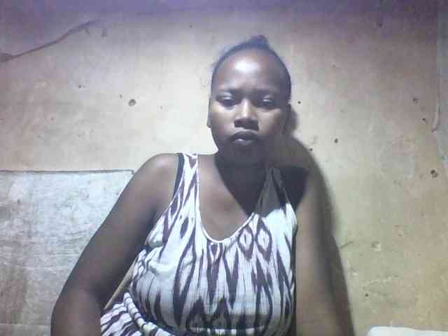 Asminah1 webcam