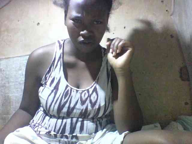 Asminah1 webcam