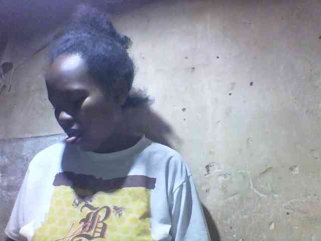 Asminah1 webcam