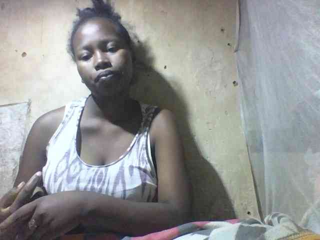 Asminah1 webcam
