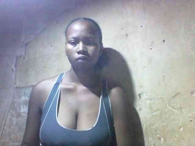Asminah1 webcam