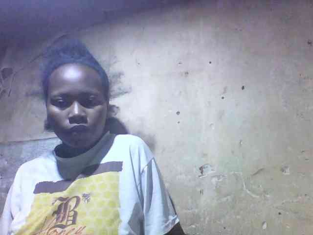 Asminah1 webcam