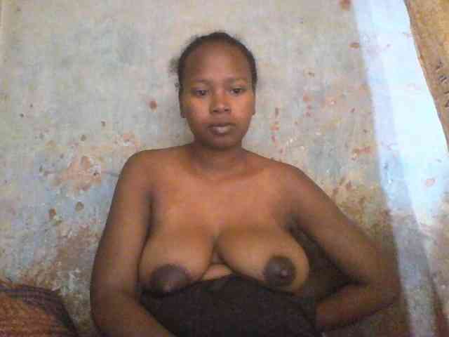 Asminah1 webcam