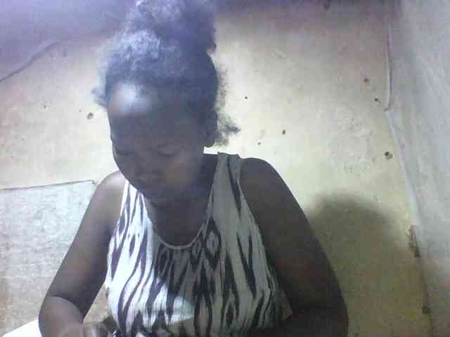Asminah1 webcam