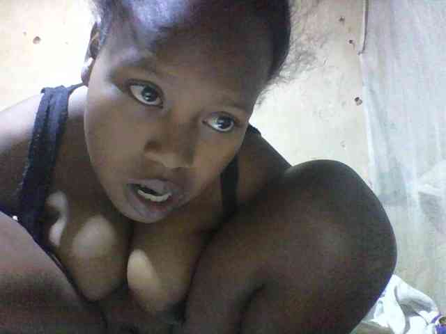 Asminah1 webcam
