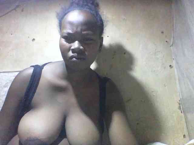 Asminah1 webcam