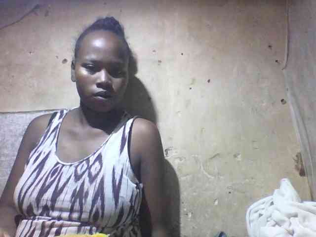 Asminah1 webcam