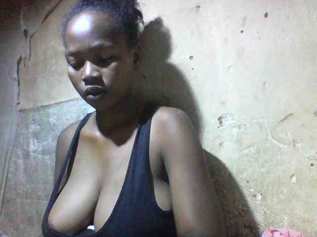Asminah1 webcam