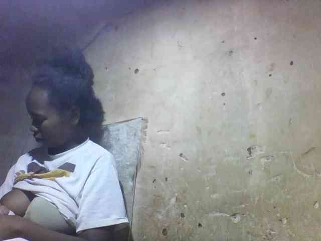 Asminah1 webcam