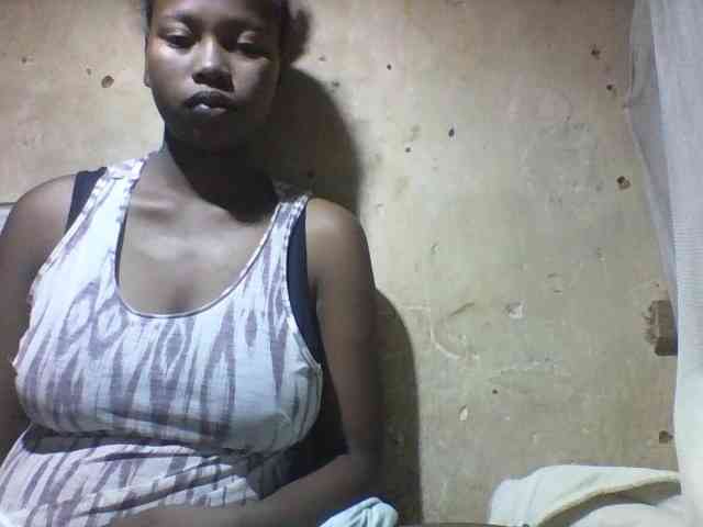 Asminah1 webcam