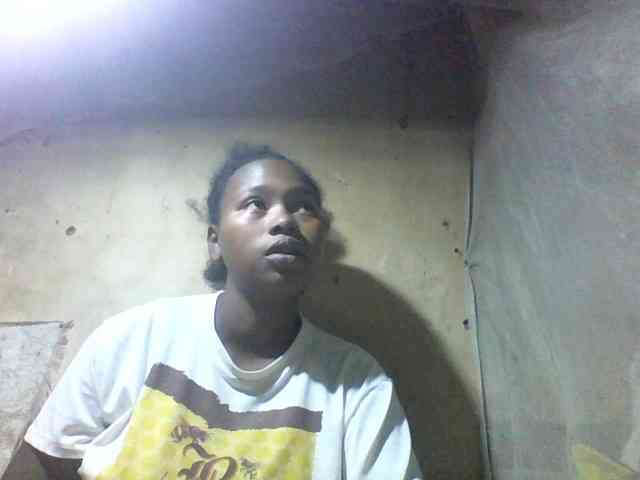 Asminah1 webcam