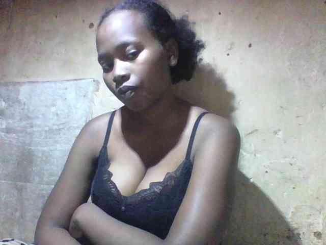 Asminah1 webcam