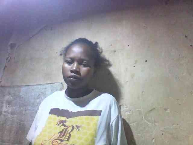 Asminah1 webcam