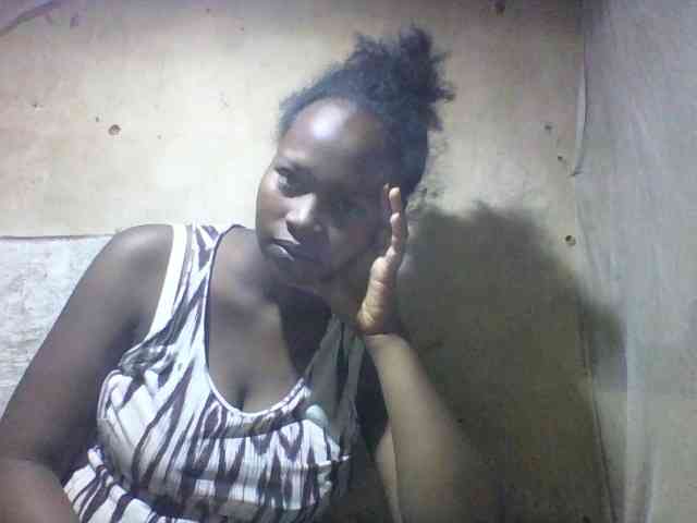 Asminah1 webcam