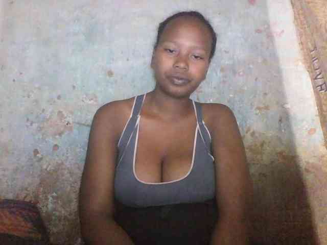 Asminah1 webcam