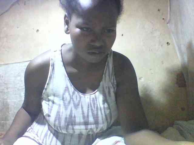 Asminah1 webcam