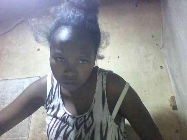 Asminah1 webcam