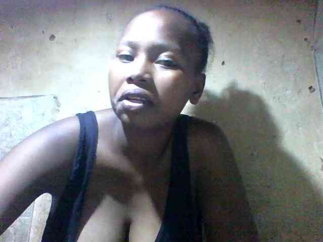 Asminah1 webcam