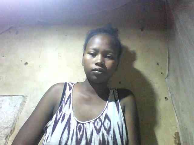 Asminah1 webcam