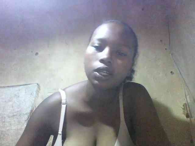Asminah1 webcam
